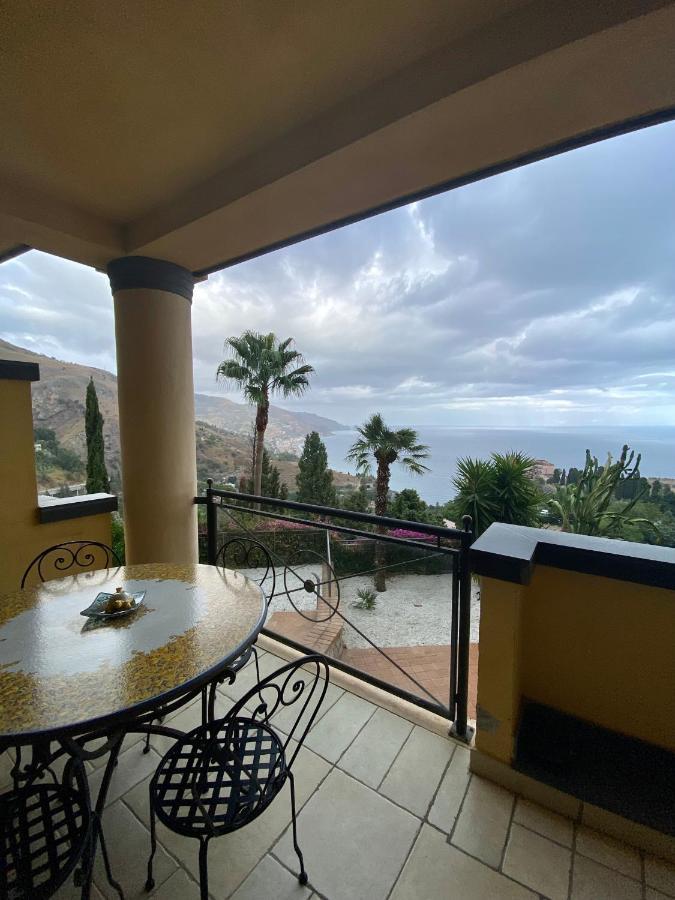 Taormina Bella Vista Apartment In Center With Pool By Taormina Holidays Luaran gambar